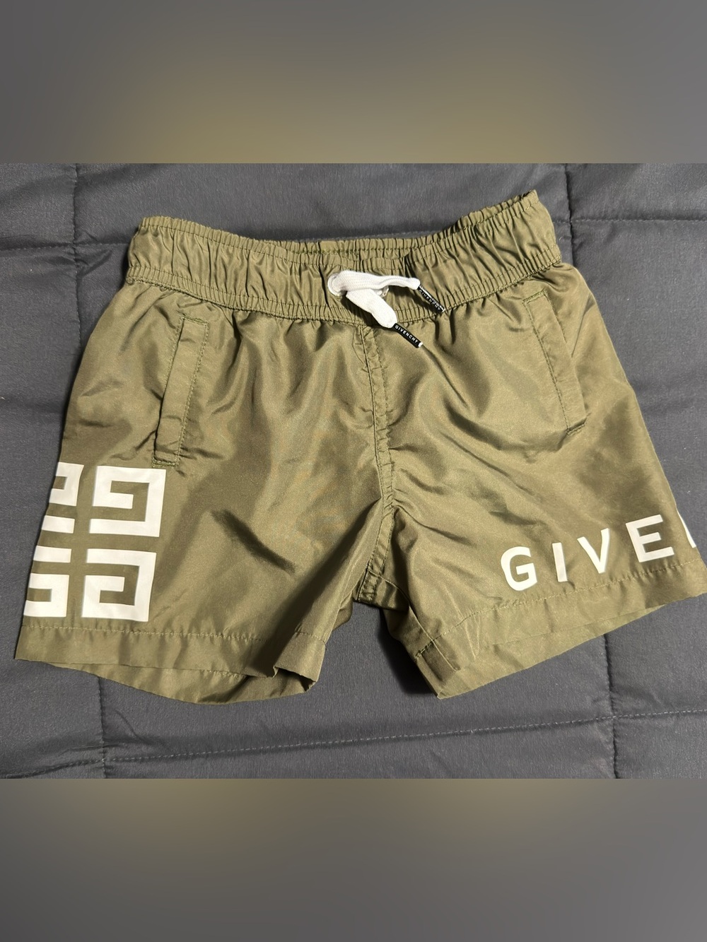 Givenchy Kids Boys Khaki Green 4G Logo Swim Shorts Trunks Size 4
